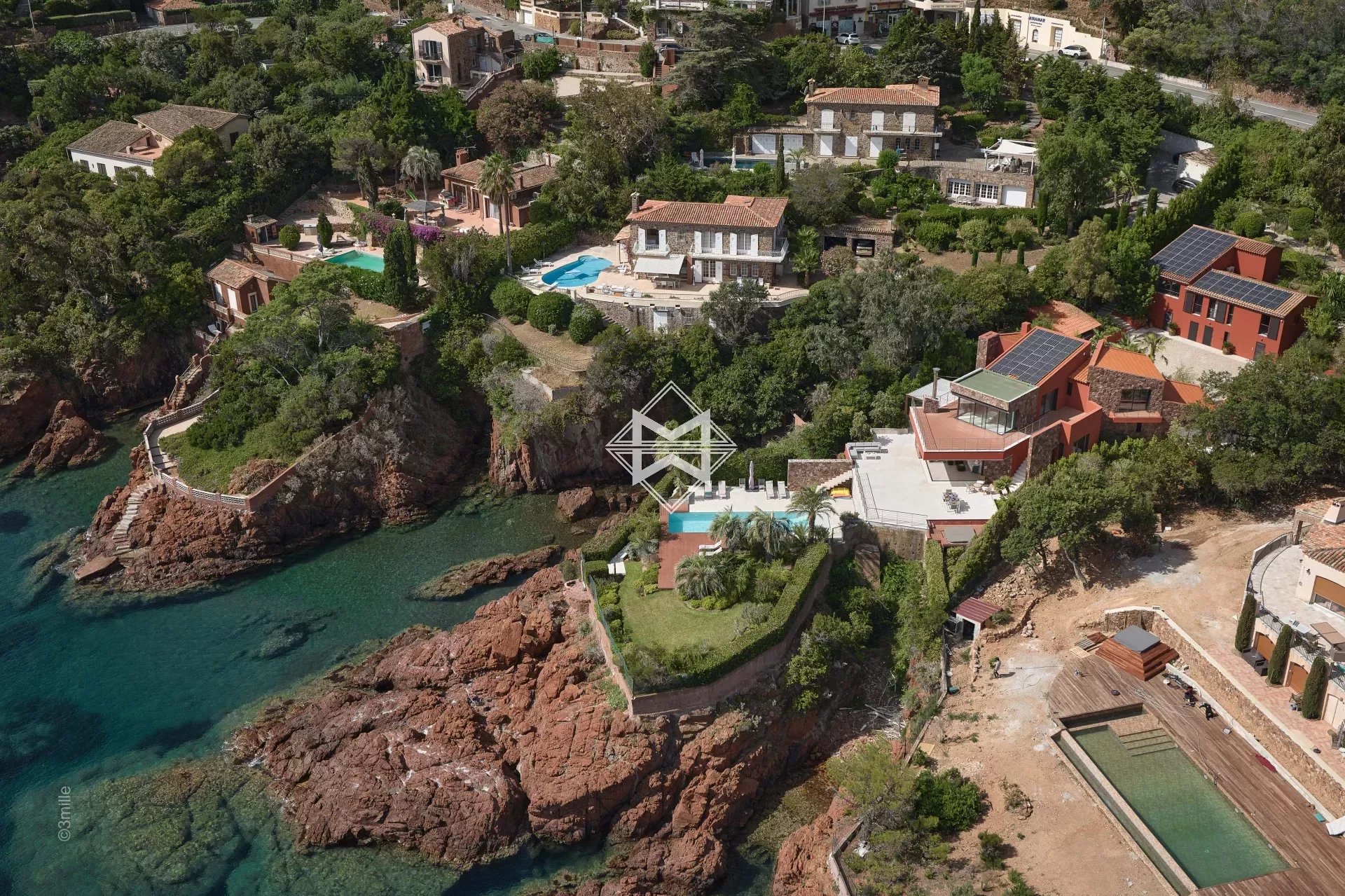 Einfamilienhaus zur Miete provisionsfrei 60.000 € 12 Zimmer 2.728 m²<br/>Grundstück Le Dramont-Agay-Anthéor-Le Trayas Théoule-sur-Mer 06590