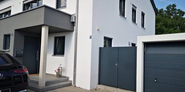 Doppelhaushälfte zur Miete 1.350 € 4,5 Zimmer 135 m² 250 m² Grundstück frei ab 01.10.2024 Langquaid Langquaid 84085