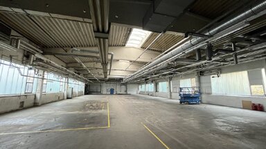 Lagerhalle zur Miete 3,75 € 785 m² Lagerfläche Lehenthal Kulmbach 95326