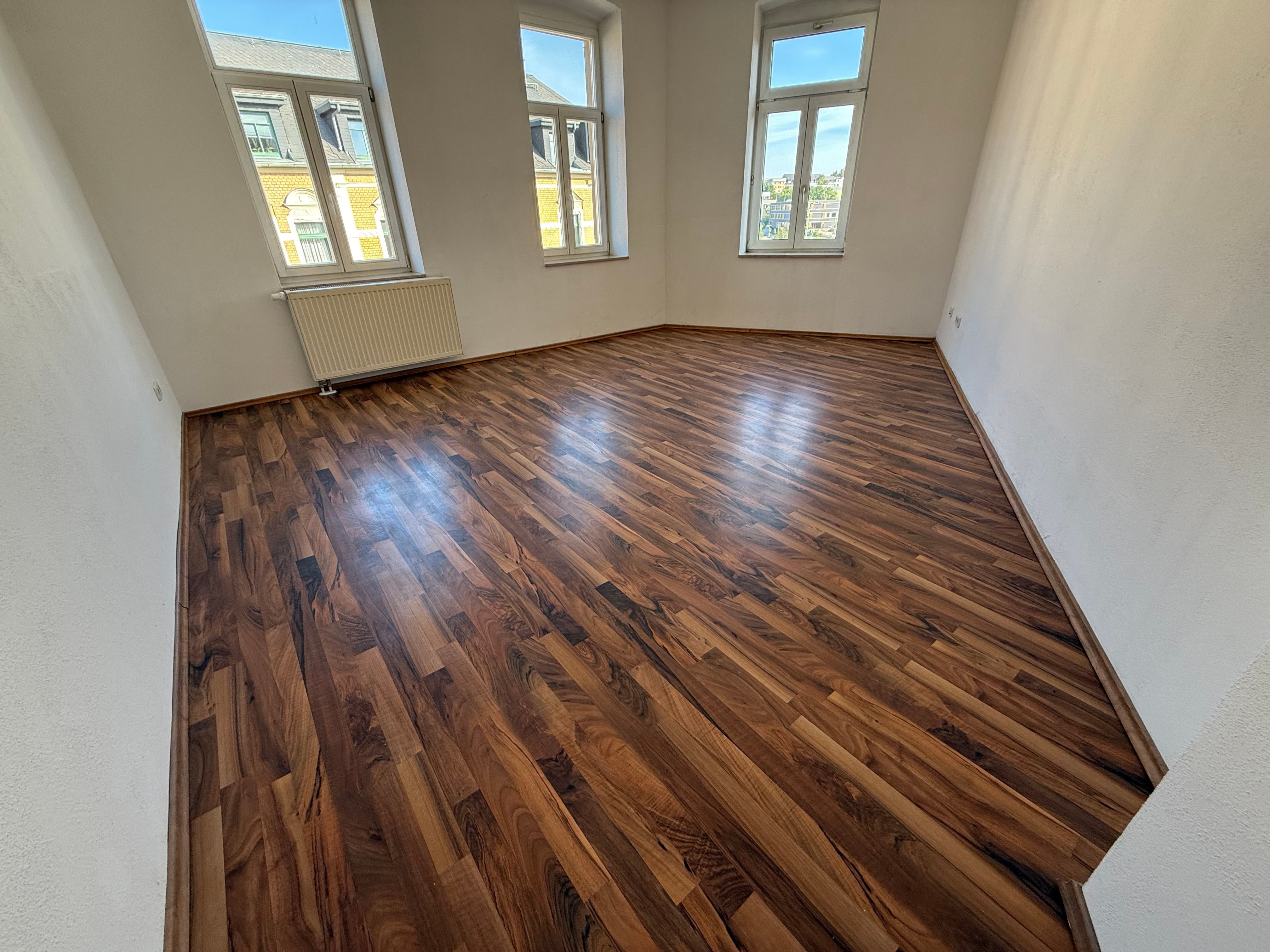 Studio zur Miete 499 € 4 Zimmer 96,6 m²<br/>Wohnfläche 3.<br/>Geschoss Holbeinstraße 50 Zentrum 012 Chemnitz 09111