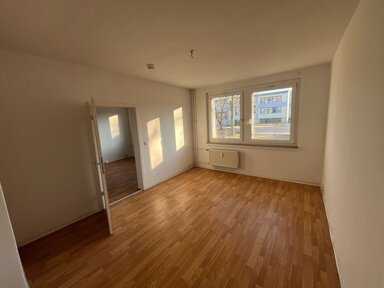 Wohnung zur Miete 283 € 2 Zimmer 47,2 m² EG frei ab sofort Erich-Weinert-Straße 10 Weißenfels Weißenfels 06667