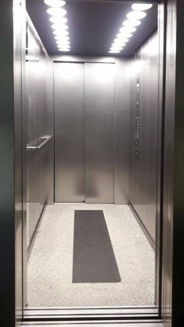 Traumhaft sonnig! Barrierefreie Wohnung mit Lift, großer Westloggia und PKW-Stellplatz - zwischen KaDeWe + Viktoria-Luise-Platz