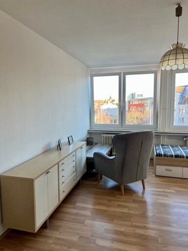 Studio zur Miete 411 € 1 Zimmer 30,7 m² 3. Geschoss frei ab sofort Schweiggerstraße 2 Glockenhof Nürnberg 90478