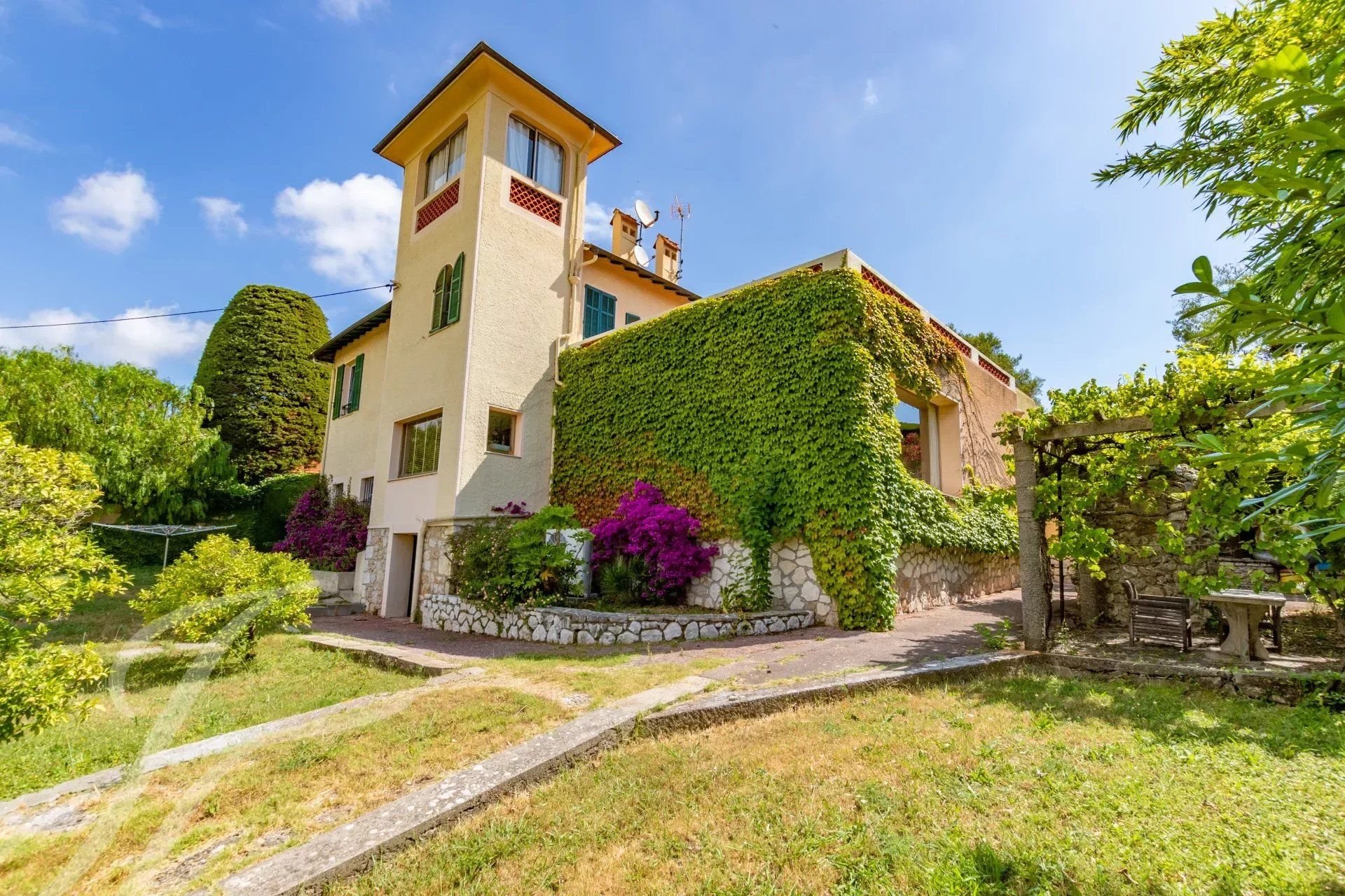 Einfamilienhaus zum Kauf provisionsfrei 2.350.000 € 7 Zimmer 178,3 m²<br/>Wohnfläche Fontmerle Antibes 06600