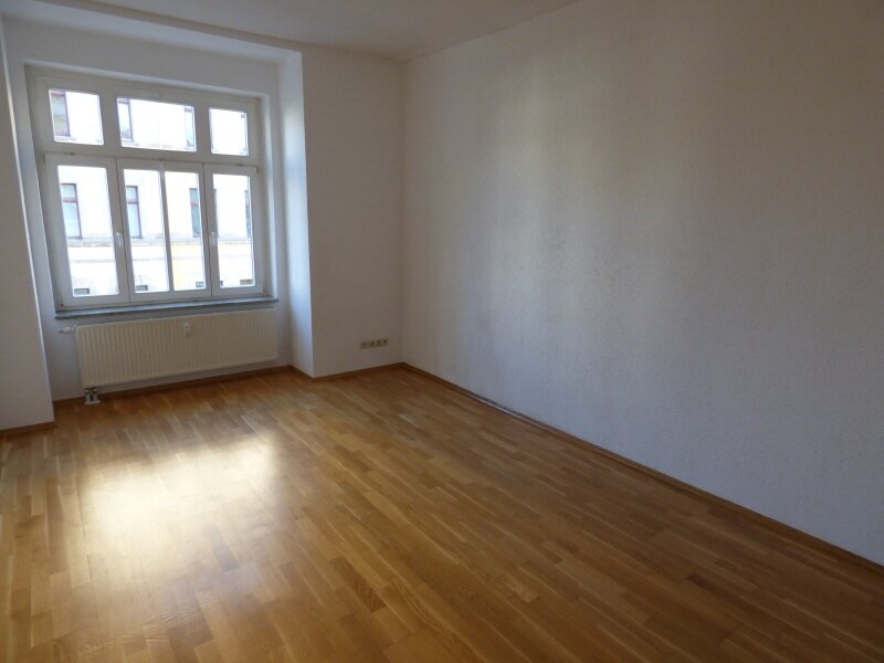 Wohnung zur Miete 330 € 2 Zimmer 69,1 m²<br/>Wohnfläche 1.<br/>Geschoss Lutherstraße 65 Bernsdorf 423 Chemnitz 09126