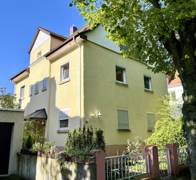 Mehrfamilienhaus zum Kauf 429.000 € 7 Zimmer 201,8 m² 482 m² Grundstück Bad Mergentheim Bad Mergentheim 97980