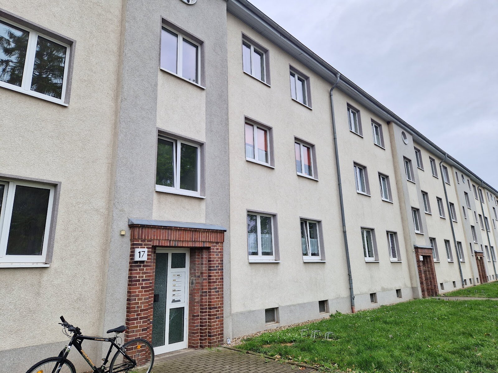 Wohnung zur Miete 349 € 3 Zimmer 56 m²<br/>Wohnfläche 2. Stock<br/>Geschoss Felgeleber Straße 17 Siedlung Fermersleben Magdeburg 39122