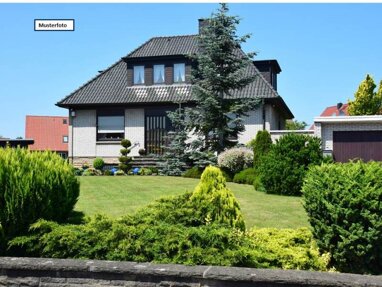 Haus zum Kauf Zwangsversteigerung 36.000 € 150 m² 437 m² Grundstück Gottstreu Wesertal 34399