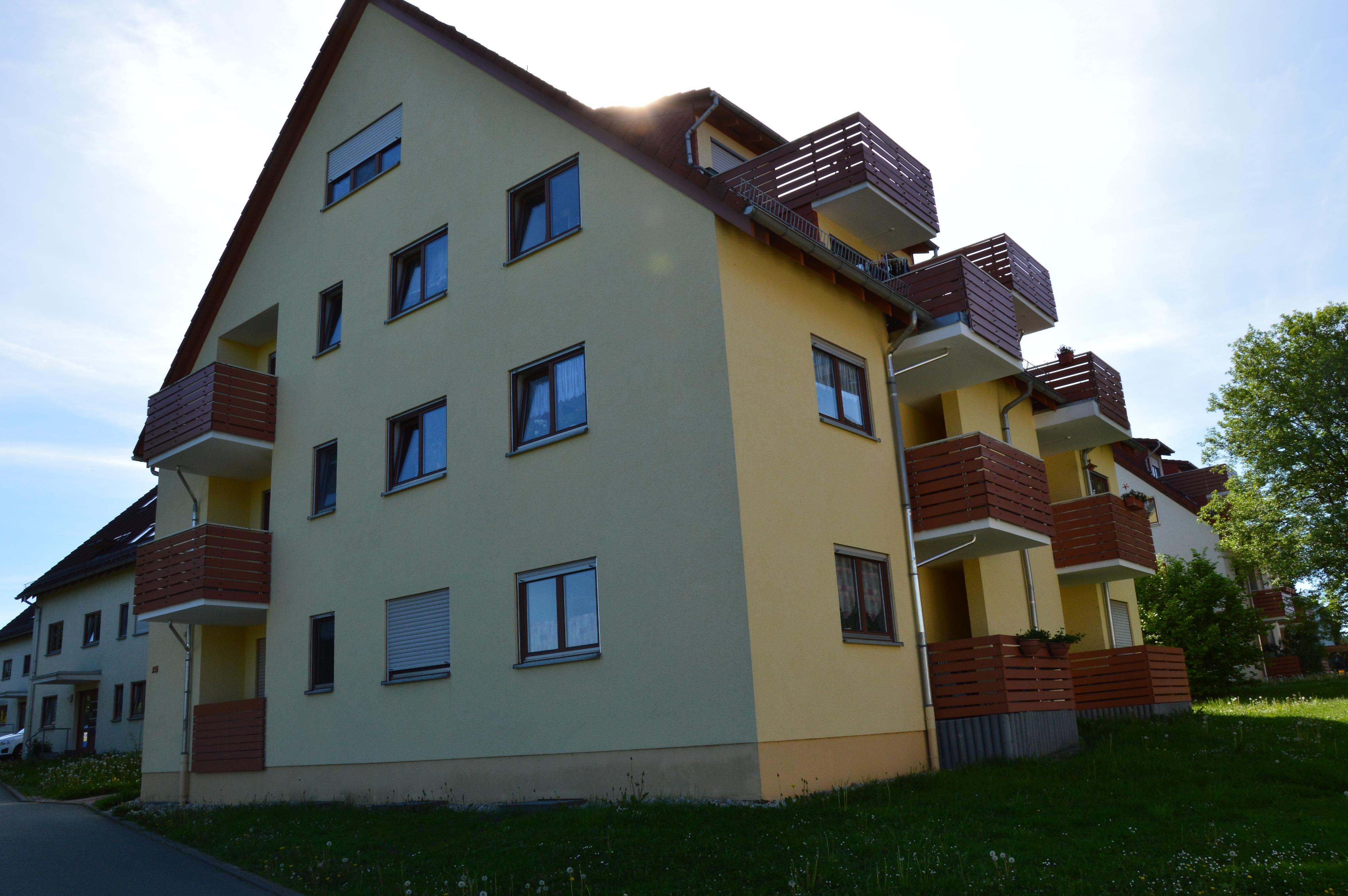 Wohnung zur Miete 265 € 1 Zimmer 48 m²<br/>Wohnfläche Louis-Lejeuné-Straße 15 Niederlungwitz Glauchau 08371