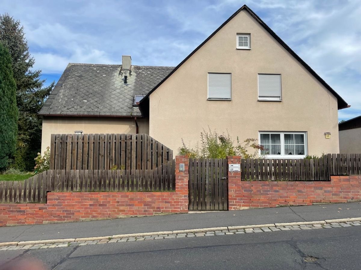 Mehrfamilienhaus zum Kauf 199.000 € 5 Zimmer 160 m²<br/>Wohnfläche 1.015 m²<br/>Grundstück Waldsassen Waldsassen 95652