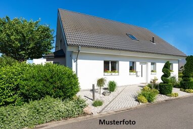 Einfamilienhaus zum Kauf Zwangsversteigerung 531.000 € 6 Zimmer 181 m² 400 m² Grundstück Endingen Endingen am Kaiserstuhl 79346