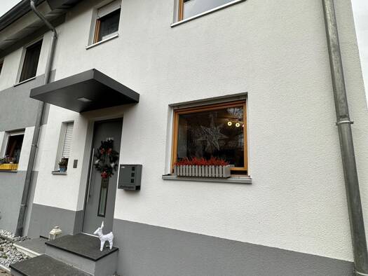 Reihenhaus zur Miete 1.950 € 5 Zimmer 154 m² 160 m² Grundstück Schafhausen Weil der Stadt 71263