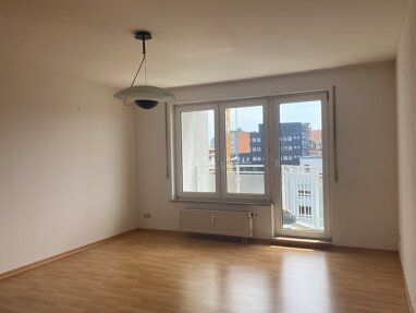 Wohnung zur Miete 850 € 3 Zimmer 74 m² 5. Geschoss Merianstrasse Schoppershof Nürnberg 90409