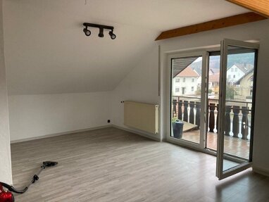 Wohnung zum Kauf 140.000 € 2 Zimmer 70 m² 2. Geschoss Mondfeld Wertheim 97877