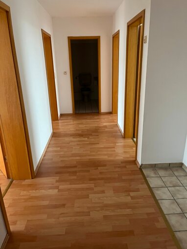 Wohnung zur Miete 530 € 3 Zimmer 81 m² 1. Geschoss Dr.-Caspary-Weg 4 Elze Elze 31008