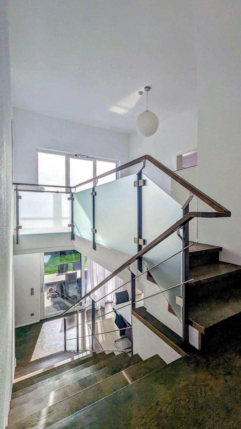 Immobilie in Hüttlingen - Exklusives Architektenhaus mit Bestlage in Hüttlingen - Bild 2