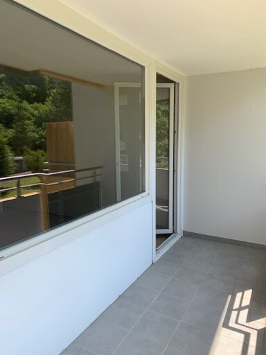 Studio zum Kauf 160.000 € 2 Zimmer 68 m² frei ab sofort Weil Esslingen am Neckar 73733