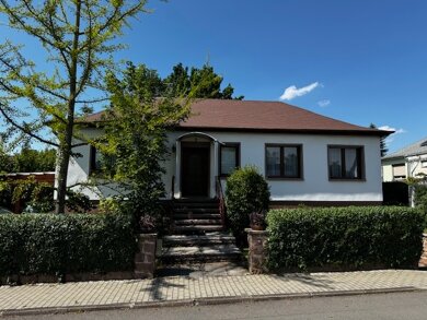 Bungalow zum Kauf 250.000 € 6 Zimmer 169 m² 705 m² Grundstück frei ab sofort Naumburger Weg 5 Kölleda Kölleda 99625