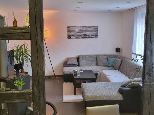 Wohnung zur Miete 950 € 3,5 Zimmer 85 m² Geschoss 1/2 frei ab sofort Calwer Straße 29 Grunbach Engelsbrand 75331