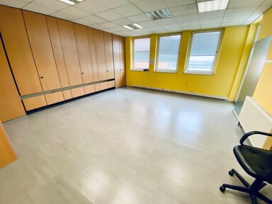 Bürofläche zur Miete 319 € 1 Zimmer 35,4 m² Bürofläche Stadtkern Jülich 52428