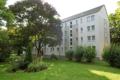 Wohnung zur Miete 779 € 4 Zimmer 117 m² 2. Geschoss frei ab sofort Erich-Ohser-Straße 16 Bahnhofsvorstadt Plauen 08525