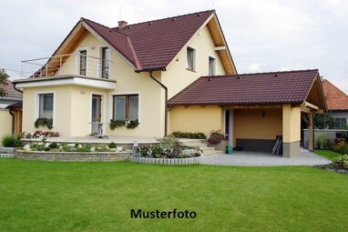 Einfamilienhaus zum Kauf Zwangsversteigerung 645.000 € 7 Zimmer 236 m² 439 m² Grundstück Erlabrunn 97250
