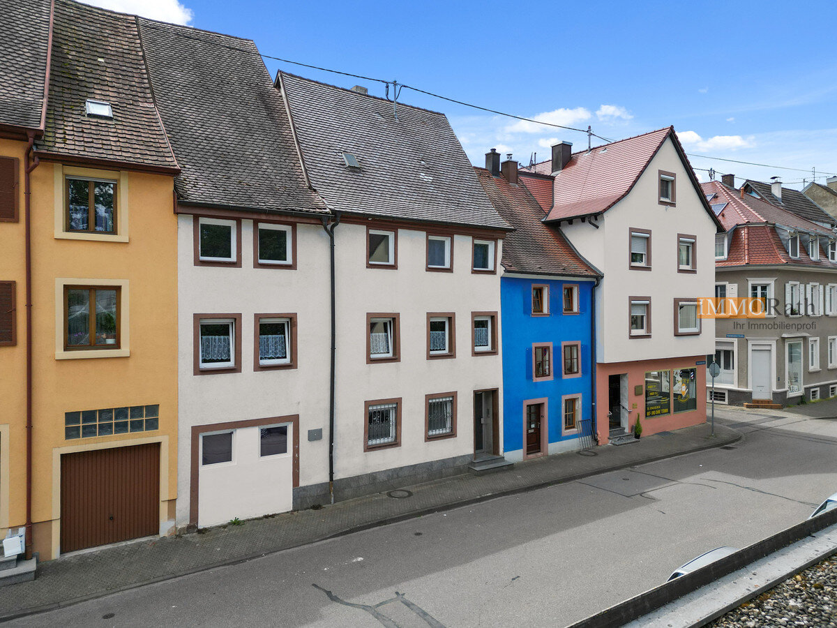 Mehrfamilienhaus zum Kauf 495.000 € 8 Zimmer 268 m²<br/>Wohnfläche 150 m²<br/>Grundstück Kenzingen Kenzingen 79341
