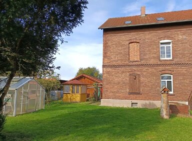 Doppelhaushälfte zum Kauf 225.000 € 4 Zimmer 140 m² 492 m² Grundstück frei ab sofort Reichenbacher Straße / Freiheitsiedlung 413 Zwickau 08056