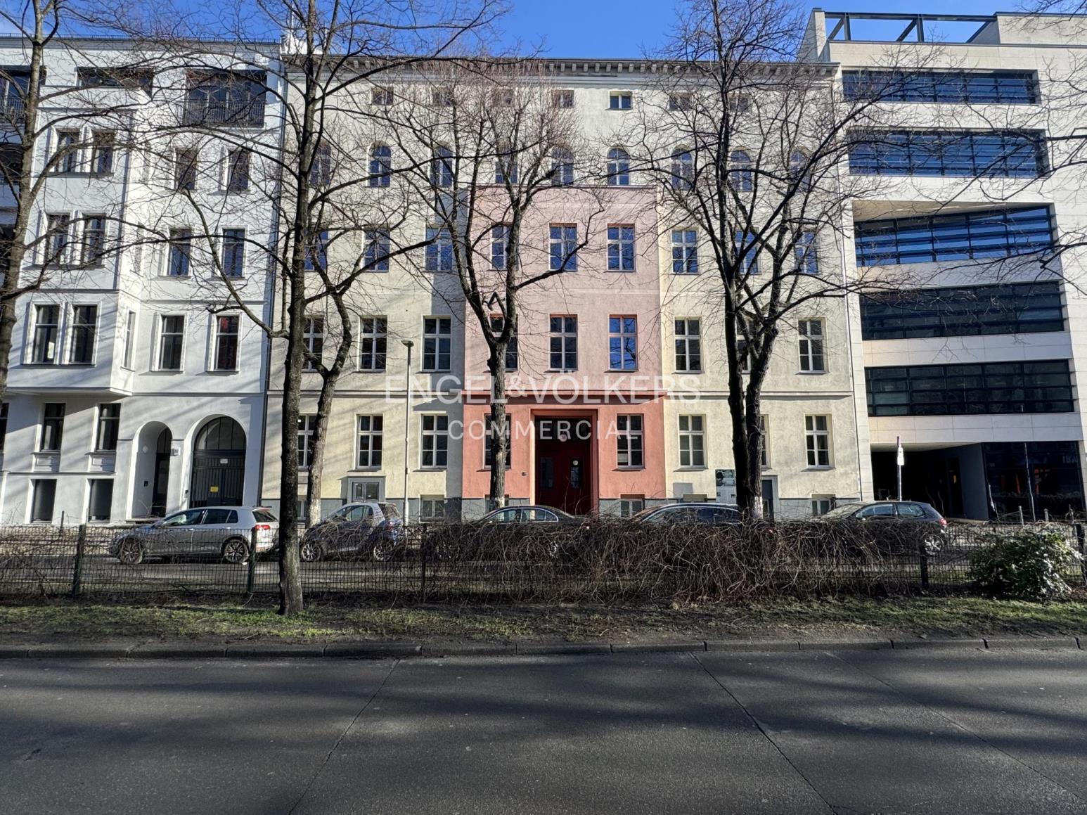 Büro-/Praxisfläche zur Miete 28 € 2.132 m²<br/>Bürofläche ab 312 m²<br/>Teilbarkeit Kreuzberg Berlin 10963