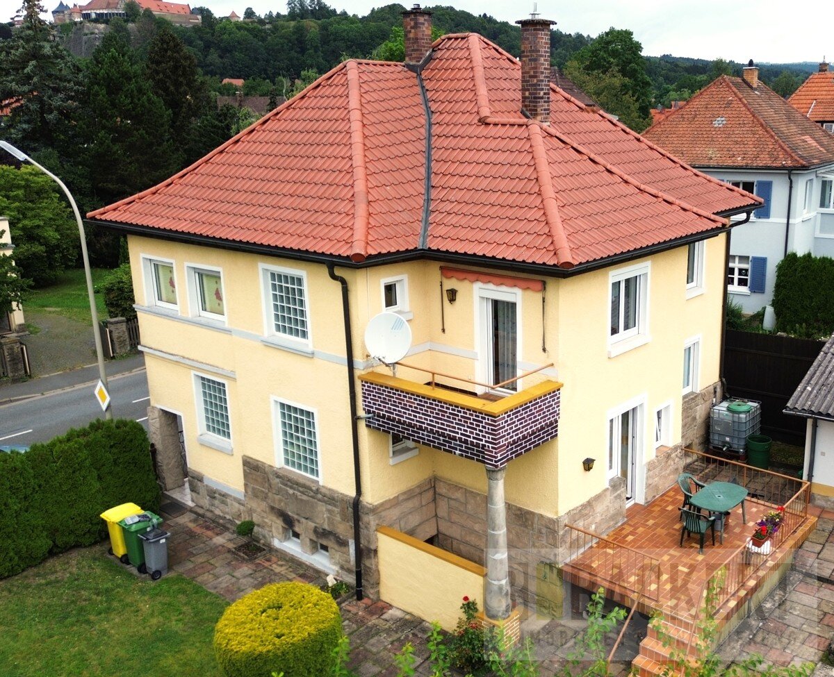 Mehrfamilienhaus zum Kauf 319.000 € 7 Zimmer 164 m²<br/>Wohnfläche 759 m²<br/>Grundstück Kronach Kronach 96317