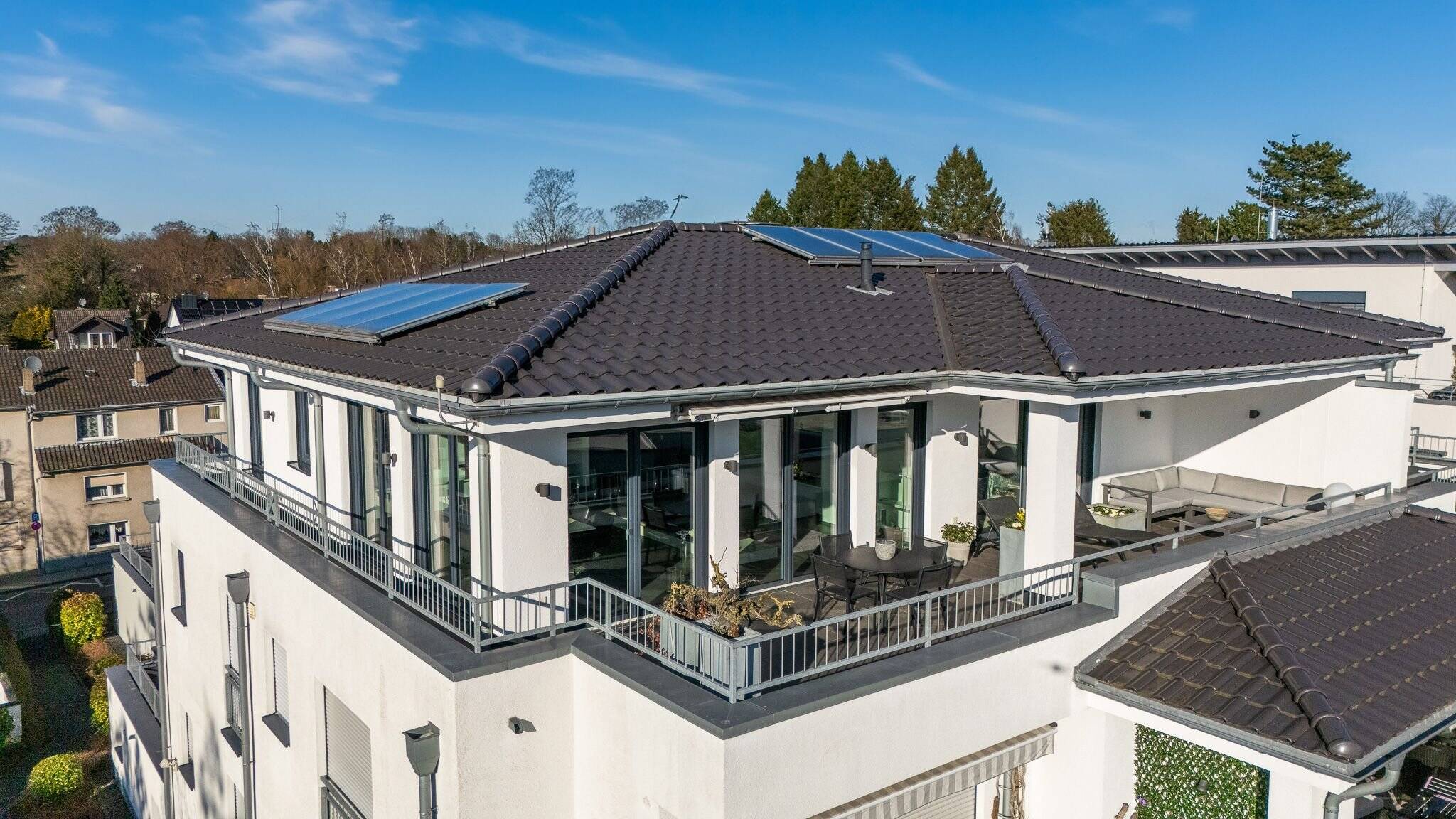 Engel & Völkers: Luxus-Penthouse mit Panoramaterrasse und exklusivem Raumangebot
