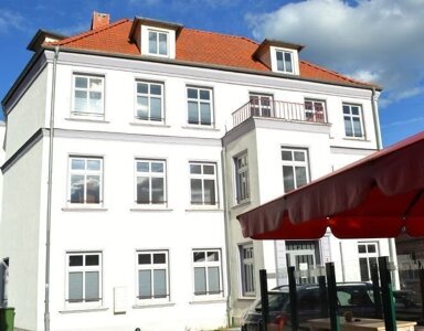 Wohnung zur Miete 500 € 2 Zimmer 88 m² 1. Geschoss Kirchenstraße 2 Krakow Krakow am See 18292