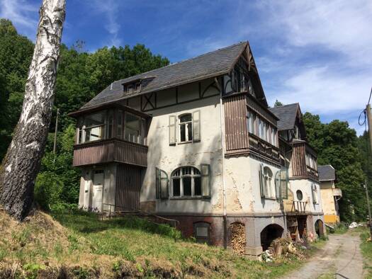 Villa zum Kauf provisionsfrei 129.000 € 10 Zimmer 470 m² 3.470 m² Grundstück frei ab sofort An der Schlösselmühle 7-9 Wilischthal Amtsberg 09439