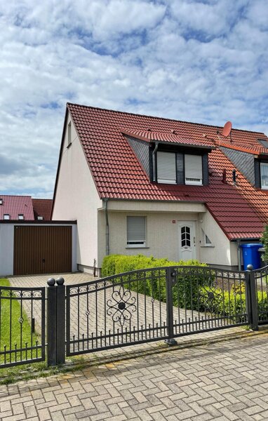 Doppelhaushälfte zum Kauf 199.000 € 3 Zimmer 110,4 m² 297 m² Grundstück Biere Biere 39221