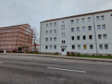 Wohnung zur Miete 317 € 2 Zimmer 51,6 m² 2. Geschoss frei ab sofort Straße des Friedens 48 Merseburg Merseburg 06217