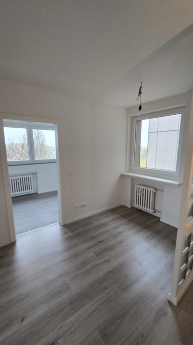 Wohnung zur Miete 429 € 2 Zimmer 61 m² frei ab 01.12.2024 Siegfriedstr. 30 Mittelmeiderich Duisburg 47137