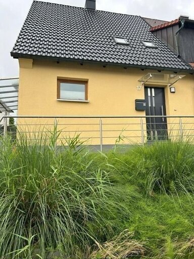 Reihenendhaus zum Kauf 450.000 € 3,5 Zimmer 98,8 m² 207 m² Grundstück Meilwald Erlangen 91054