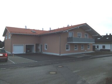 Terrassenwohnung zur Miete 950 € 3 Zimmer 85,4 m² Erdgeschoss Gotenstraße 15 Waging am See Waging a. See 83329