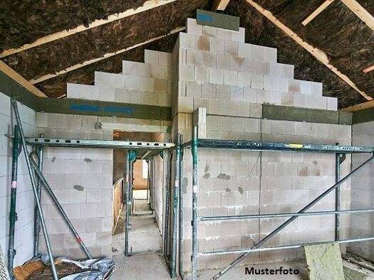 Einfamilienhaus zum Kauf 129.300 € 7 Zimmer 202 m² 2.117 m² Grundstück Wommelshausen Bad Endbach 35080