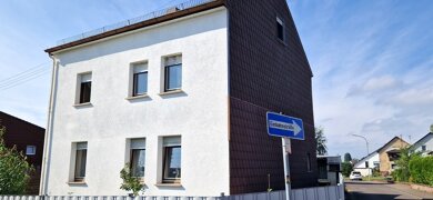 Einfamilienhaus zum Kauf 199.000 € 7 Zimmer 150 m² 382 m² Grundstück Schwalbach Schwalbach 66773