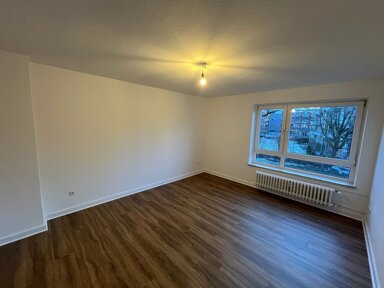 Wohnung zur Miete 479 € 2 Zimmer 48,7 m² 1. Geschoss frei ab 16.03.2025 Wellingdorfer Str. 3 Ellerbek Kiel 24148