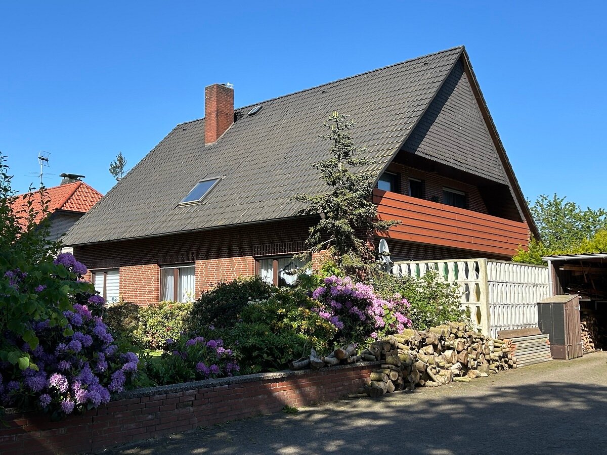 Mehrfamilienhaus zum Kauf 349.000 € 8 Zimmer 244 m²<br/>Wohnfläche 1.080 m²<br/>Grundstück Stinstedt Loxstedt 27612