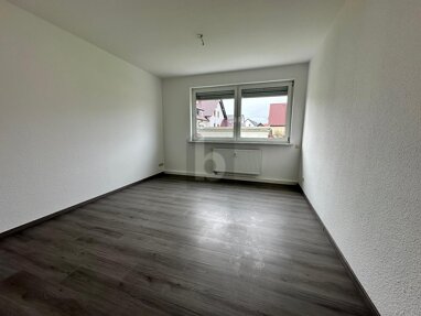 Wohnung zur Miete 286 € 2 Zimmer 52 m² Erdgeschoss Thräna Borna 04552