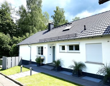 Reihenendhaus zum Kauf provisionsfrei 479.500 € 8 Zimmer 214,8 m² 590 m² Grundstück Dahlheim Wetzlar 35576