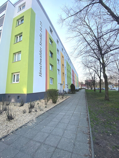 Wohnung zur Miete 349 € 3 Zimmer 57,2 m² 4. Geschoss Jänschwalder Straße 17 Sachsendorf Cottbus 03048