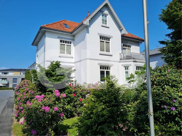 Mehrfamilienhaus zum Kauf als Kapitalanlage geeignet 899.000 € 8 Zimmer 376 m² 597 m² Grundstück Eichenstraße 14 Rellingen 25462