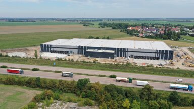 Lagerhalle zur Miete 15.400 m² Lagerfläche teilbar ab 7.200 m² Gottenz Kabelsketal 06184