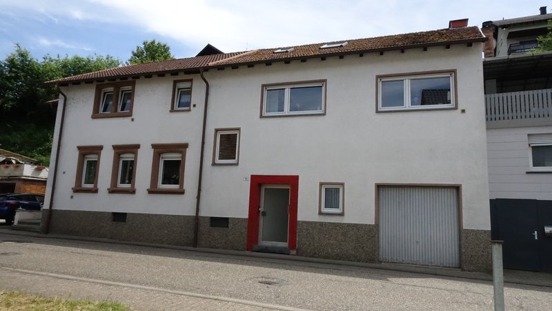 Einfamilienhaus zum Kauf 185.000 € 7 Zimmer 239,8 m²<br/>Wohnfläche 610 m²<br/>Grundstück Waldfischbach-Burgalben 67714