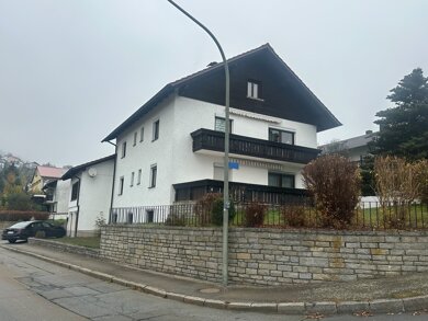 Mehrfamilienhaus zum Kauf 370.000 € 9 Zimmer 225 m² 821 m² Grundstück Hauzenberg Hauzenberg 94051