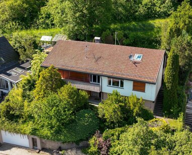 Haus zum Kauf 400.000 € 7 Zimmer 178 m² 767 m² Grundstück Bad Urach Bad Urach 72574
